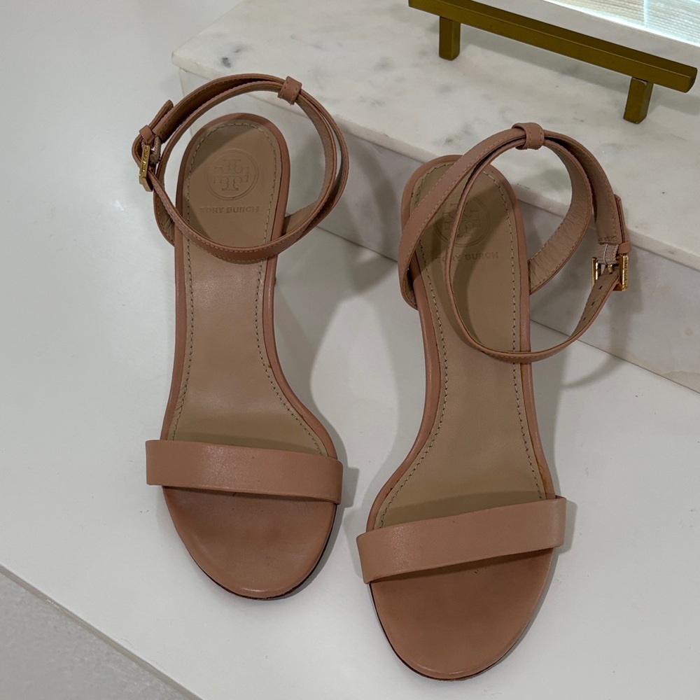 Tory Burch Nude Sandals
